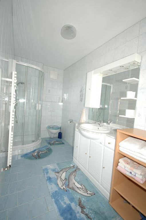 Haus Luxer Apartment เอาฟาค์ ภายนอก รูปภาพ